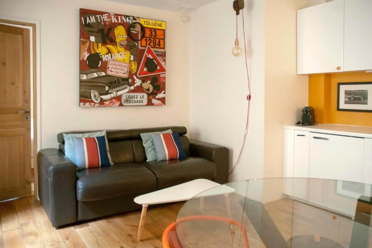 Bright & Spacious Apartment In Madeleine París Francia