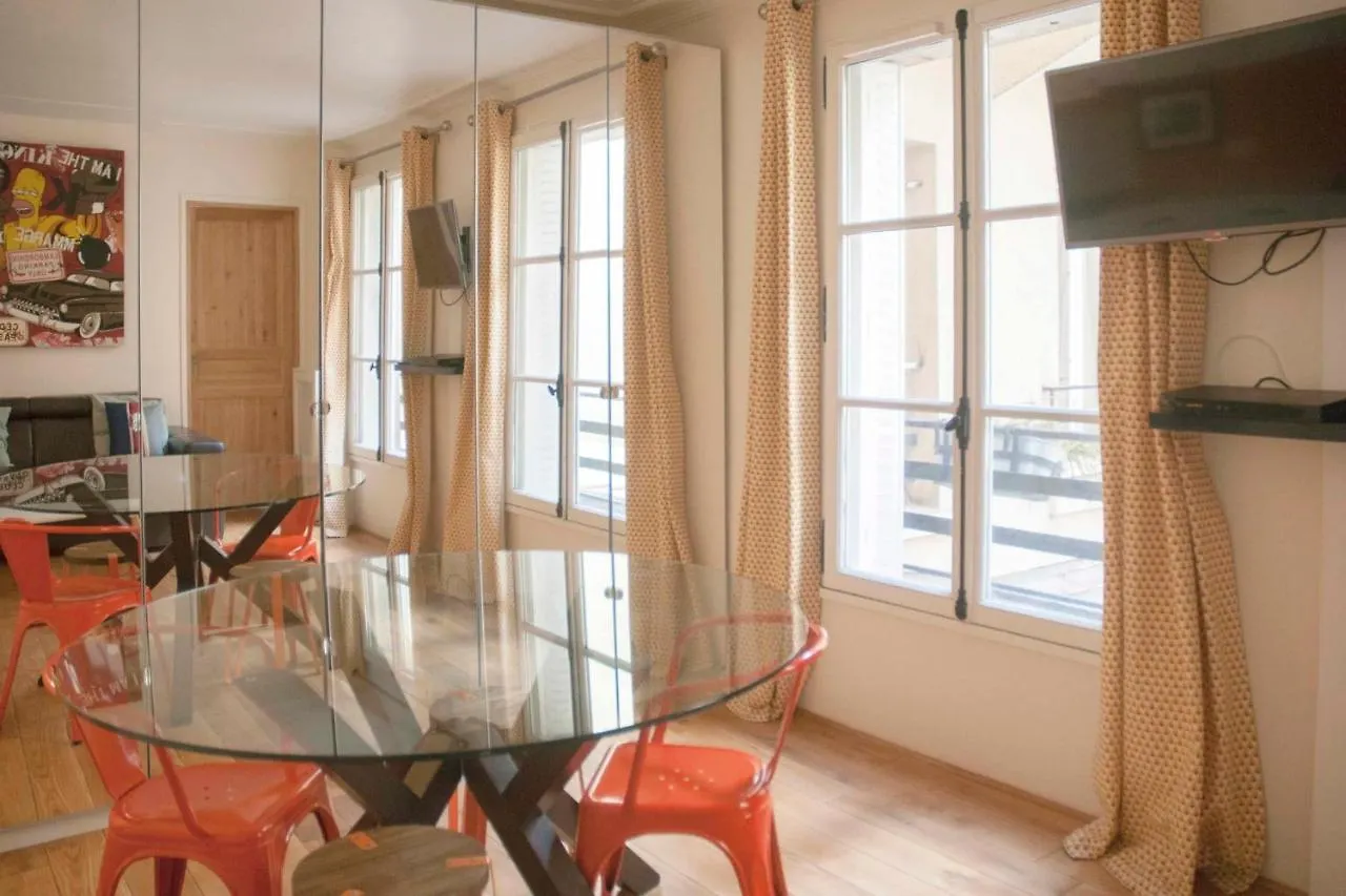 Bright & Spacious Apartment In Madeleine París 0*,